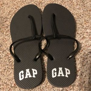 NEW black GAP sandals. Size 9. Never been worn.